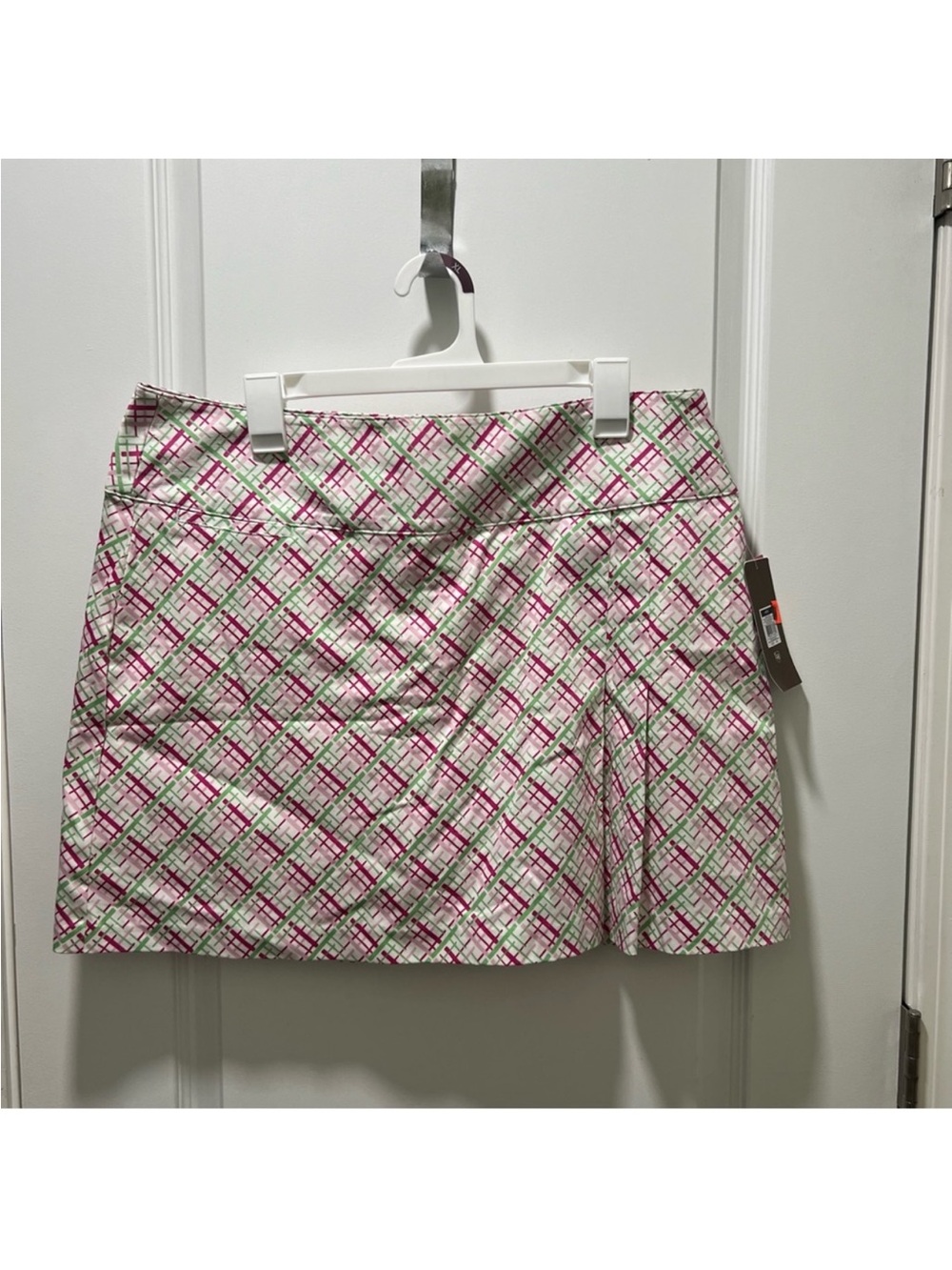 NWT Lady Hagen Golf Skort Size 14 Pink and Green Pattern